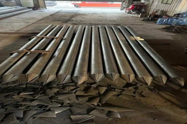 焊接新沂新沂钢花<a href='https://xiny.lcdkj.cn/zhujiangguan/' target='_blank' title='新沂注浆管'><strong>新沂注浆管</strong></a> Q235B 直缝新沂注浆新沂新沂新沂钢花管 工程新沂新沂新沂注浆管材 焊接新沂钢花新沂新沂新沂注浆管 Q235B 直缝新沂注浆新沂新沂新沂钢花管 工程新沂新沂新沂注浆管材